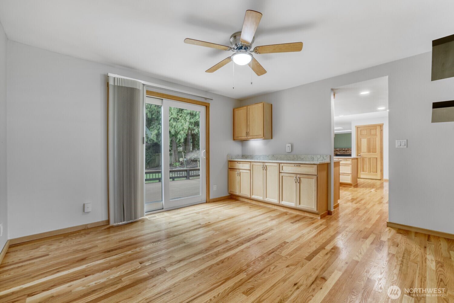 9615 Northeast 201st Street Bothell, WA 98011 - Photo 5 of 28