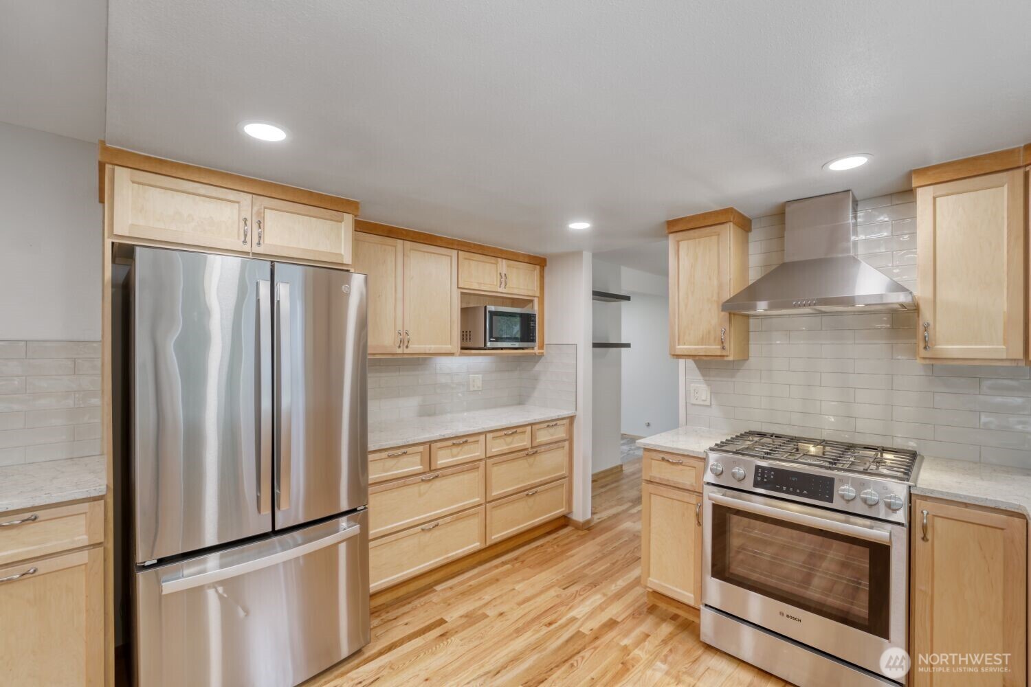 9615 Northeast 201st Street Bothell, WA 98011 - Photo 9 of 28