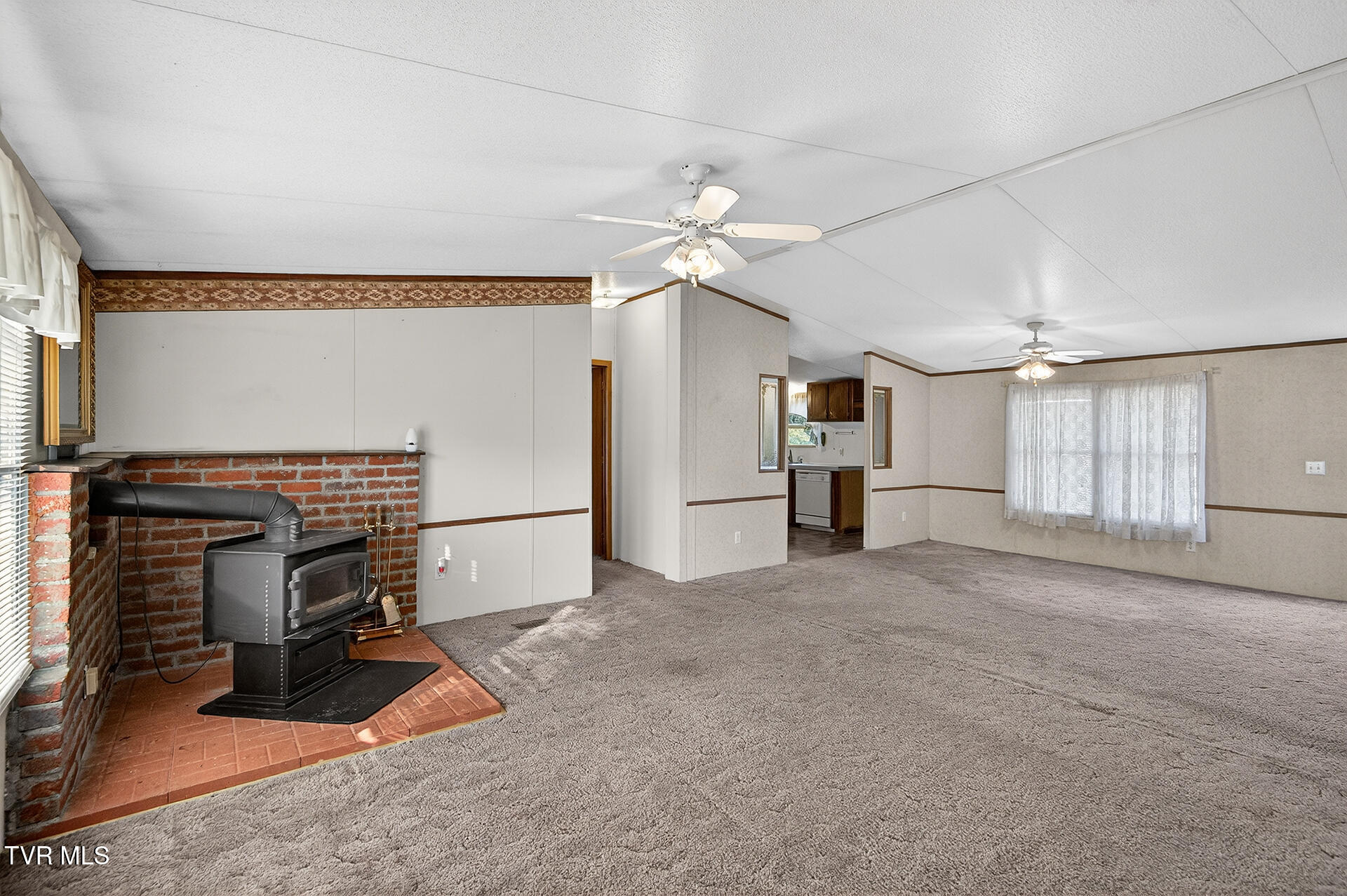 62 Roaming Drive Chuckey, TN 37641 - Photo 5 of 37 D-Neas-62-Roaming-Drive-Interior-8226