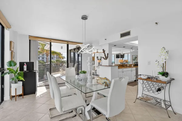 $4,995 | 2800 North Hwy A1A, Unit 305, Hutchinson Island, FL 34949