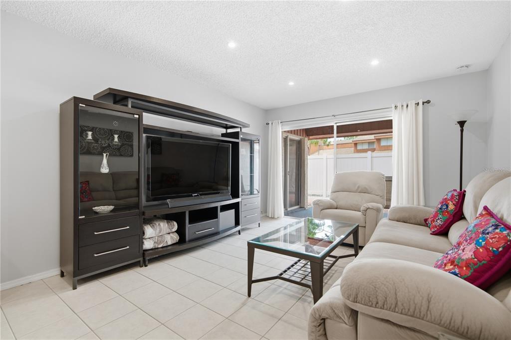 2052 Sunset Point Road, Unit 45 Clearwater, FL 33765 - Photo 5 of 29