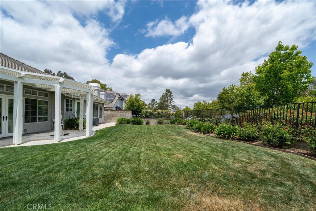 26072 Charing Cross Road Valencia, CA 91355 - Photo 27 of 105