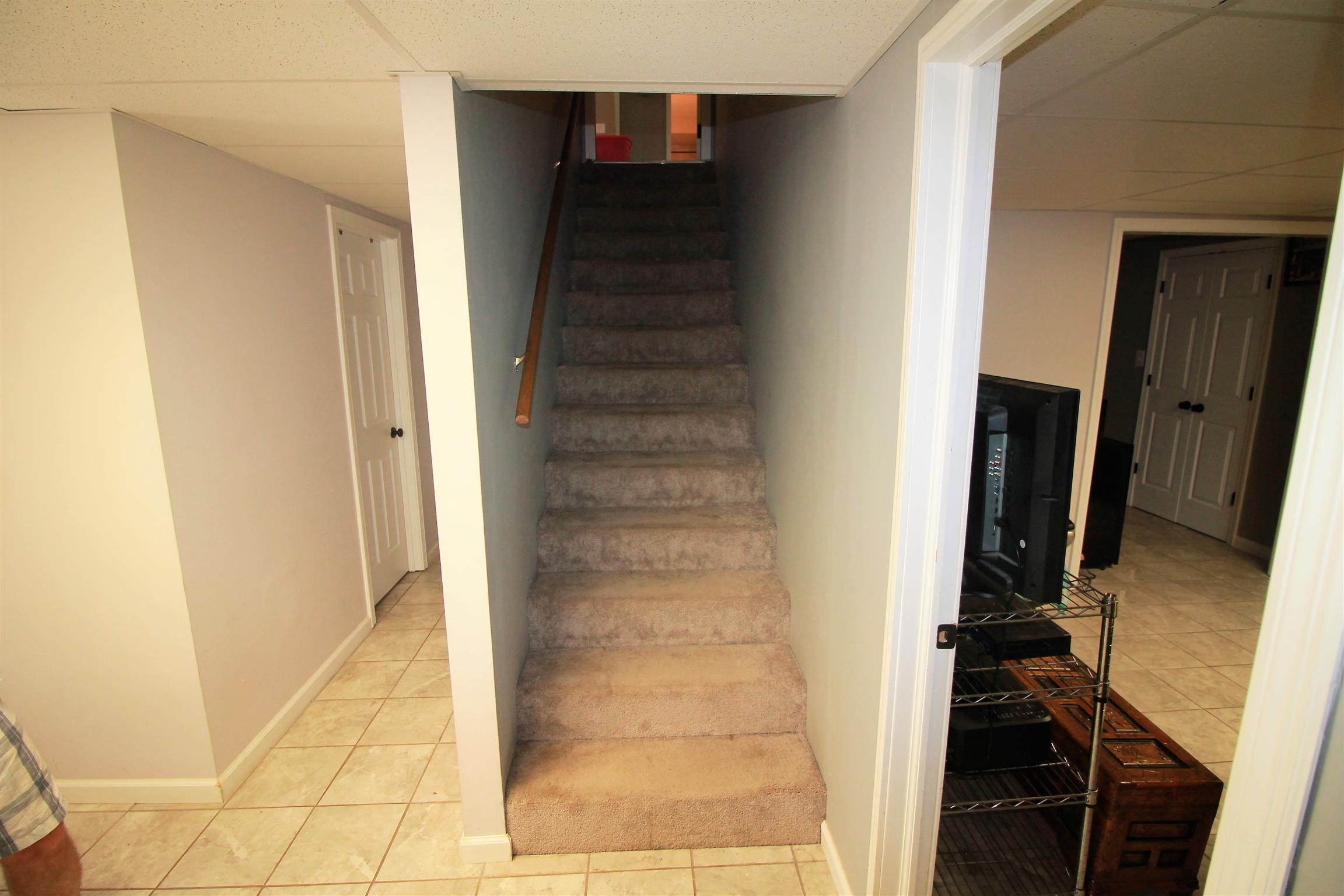 216 Hawkins Road Clarksville, TN 37040 - Photo 18 of 29 lets go downstairs!