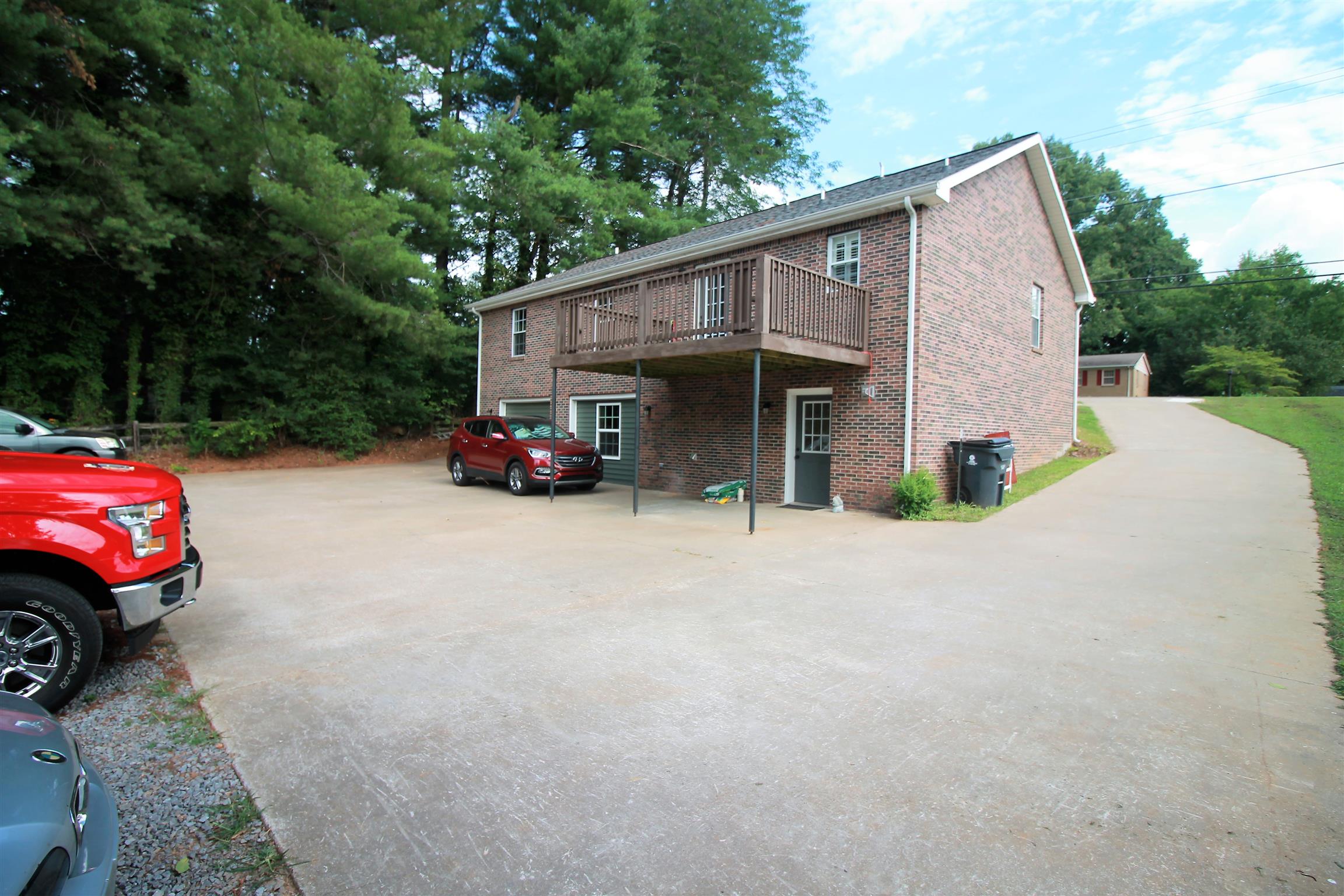 216 Hawkins Road Clarksville, TN 37040 - Photo 25 of 29 View of the extra parking area!