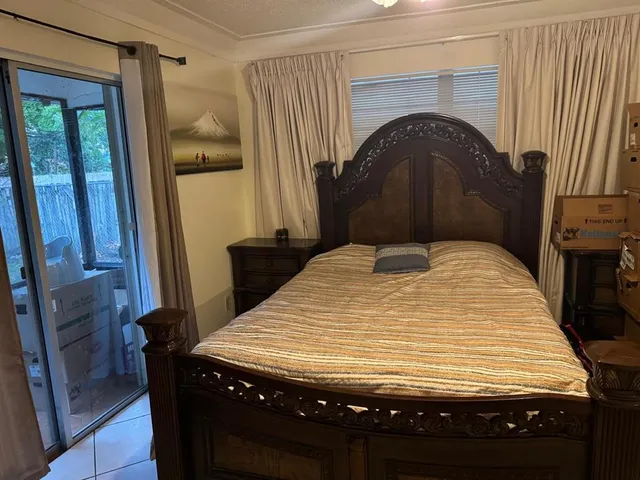 $2,290 | 2421 Johnson Street, Hollywood, FL 33020