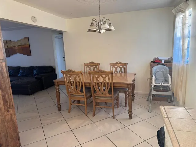 $2,290 | 2421 Johnson Street, Hollywood, FL 33020