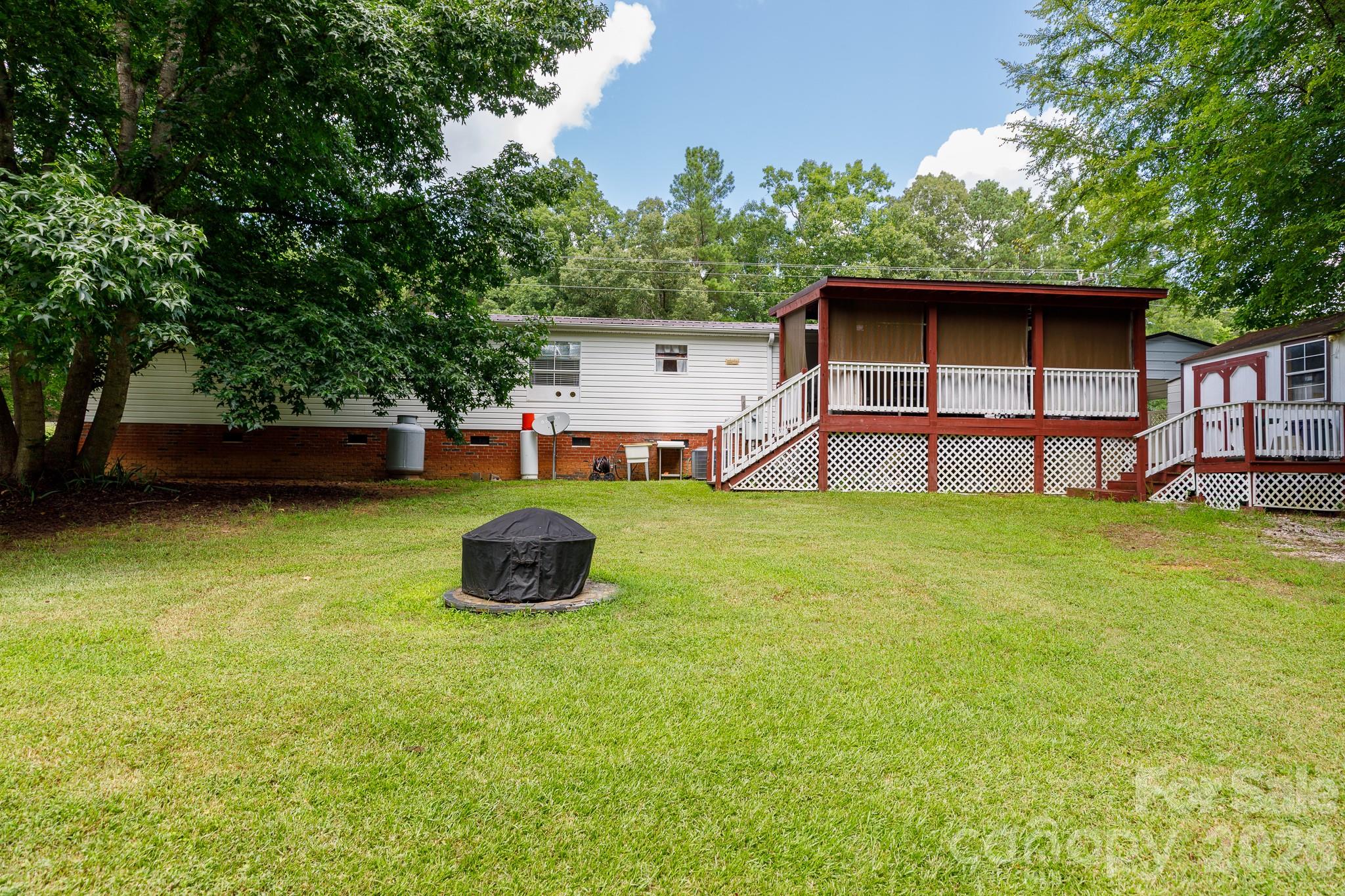 1910 Hardin Strait Road Chester, SC 29706 - Photo 3 of 33 Gallery Image 3