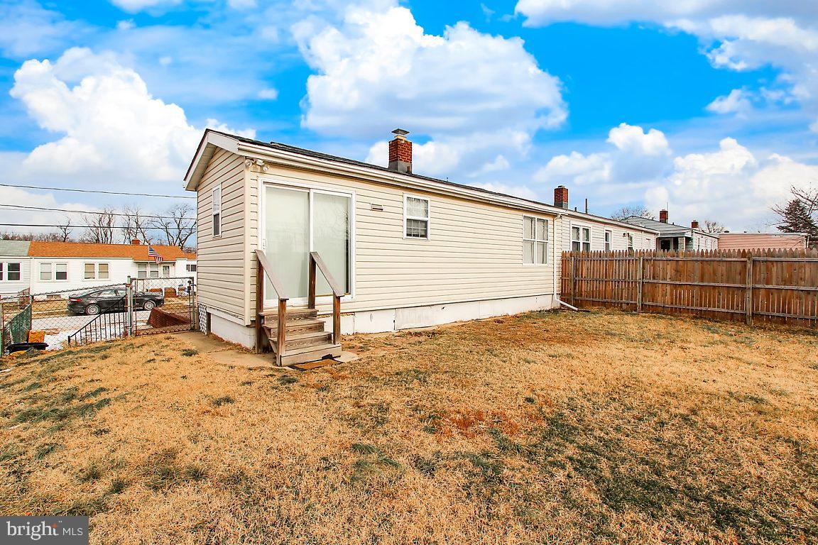 1848 Marshall Road Baltimore, MD 21222 - Photo 18 of 23