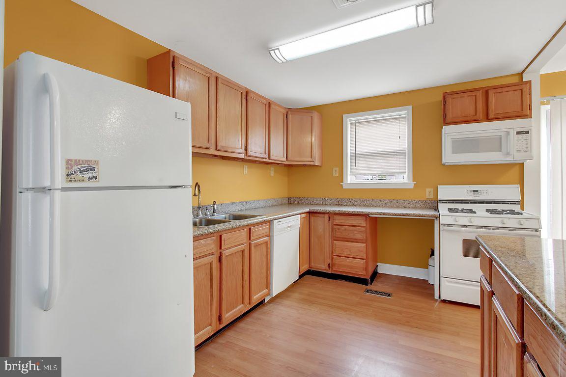 1848 Marshall Road Baltimore, MD 21222 - Photo 10 of 23