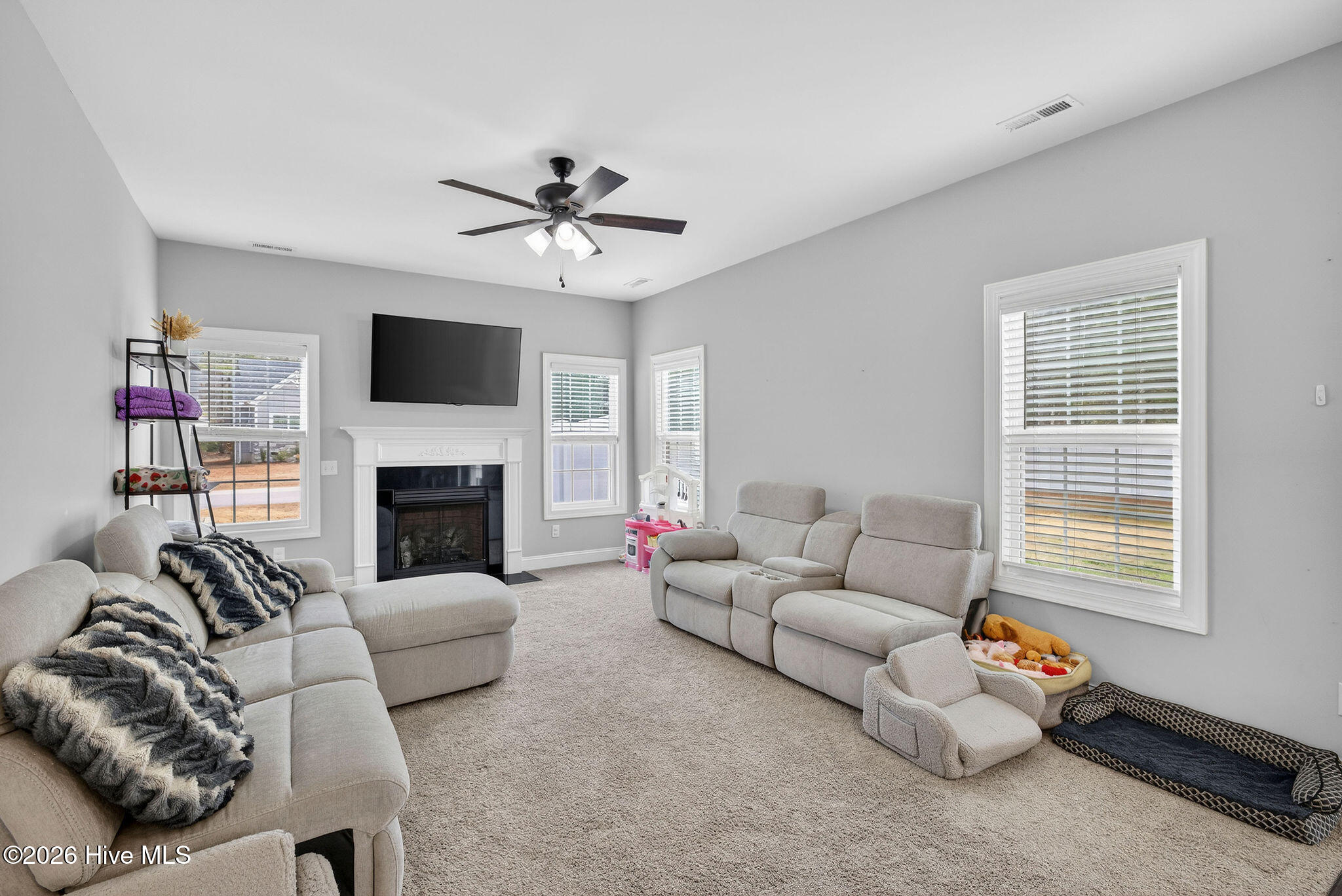 331 West Huckleberry Way Rocky Point, NC 28457 - Photo 9 of 26 331WHuckleberryWay-18