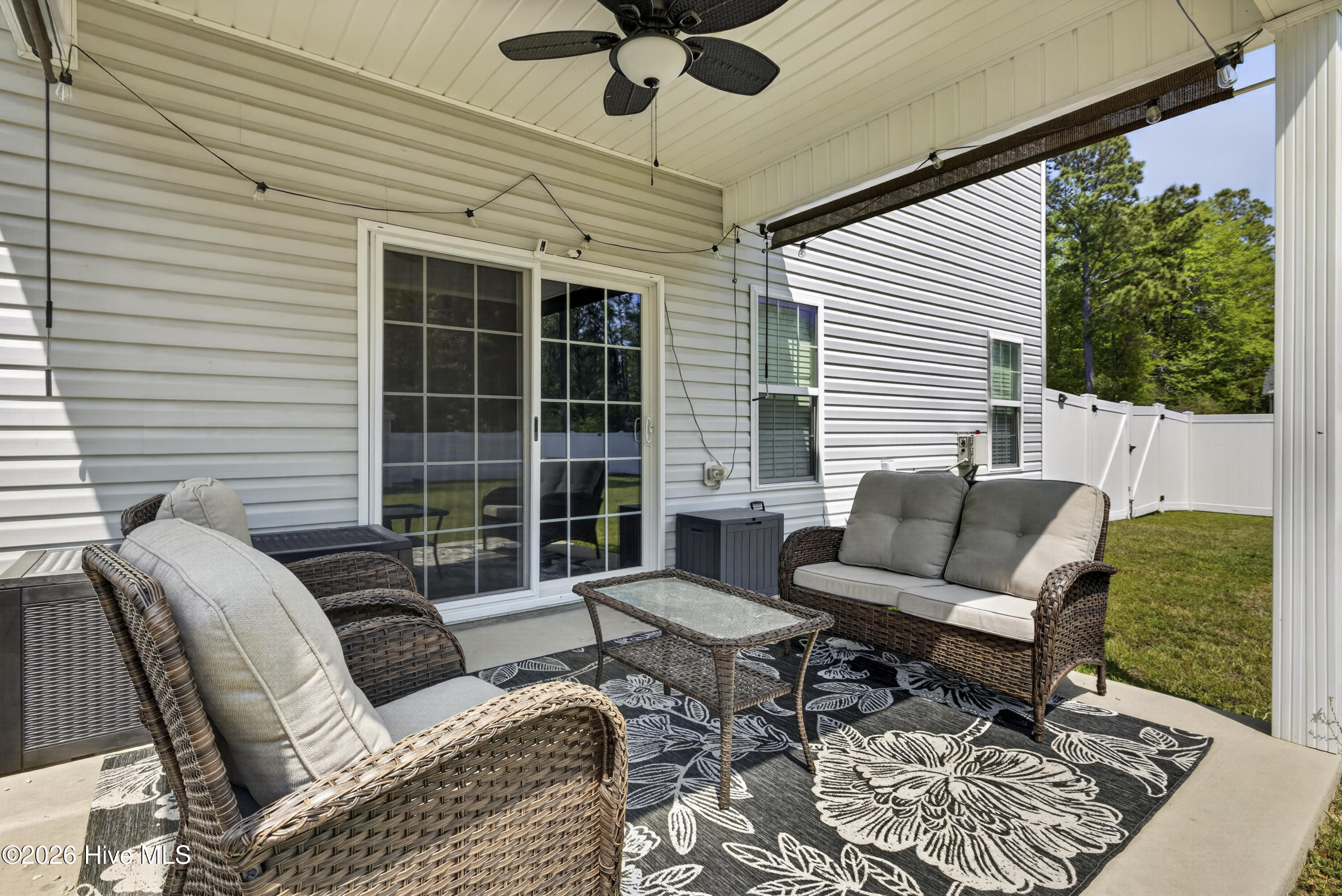 331 West Huckleberry Way Rocky Point, NC 28457 - Photo 20 of 24 331WHuckleberryWayReshoots-10