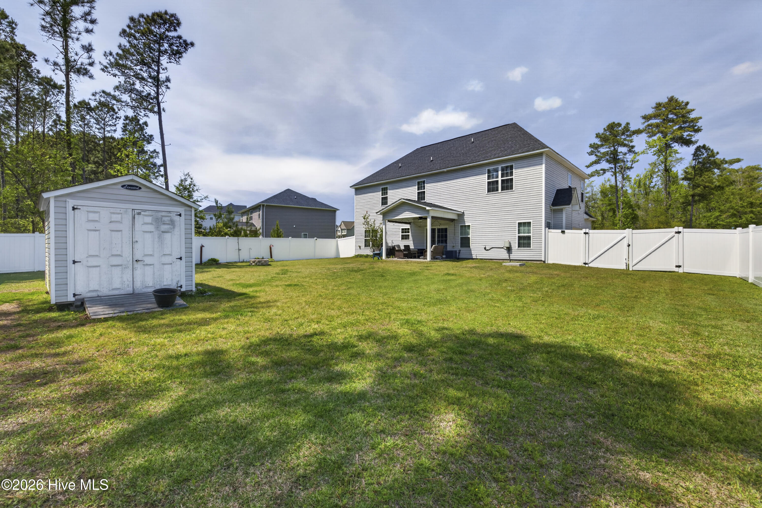 331 West Huckleberry Way Rocky Point, NC 28457 - Photo 22 of 24 331WHuckleberryWayReshoots-7