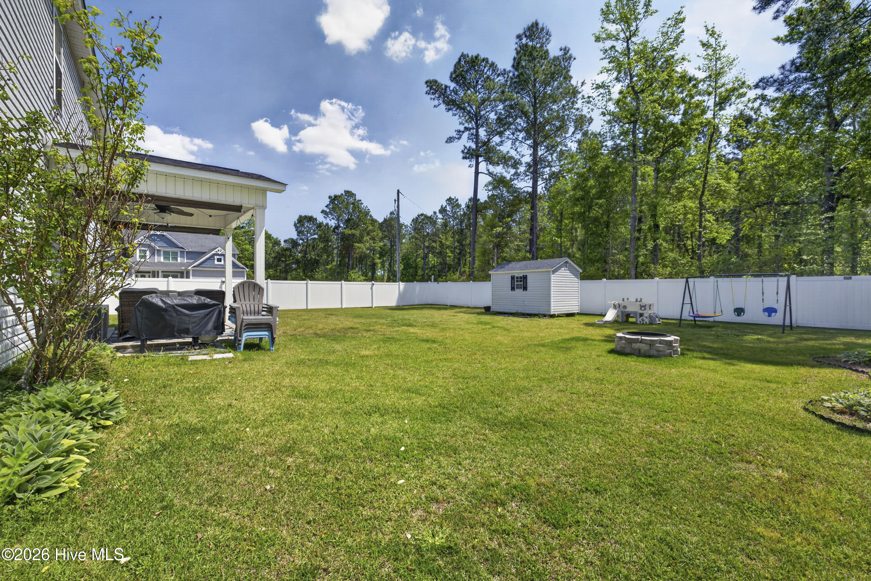 331 West Huckleberry Way Rocky Point, NC 28457 - Photo 23 of 24 331WHuckleberryWayReshoots-9