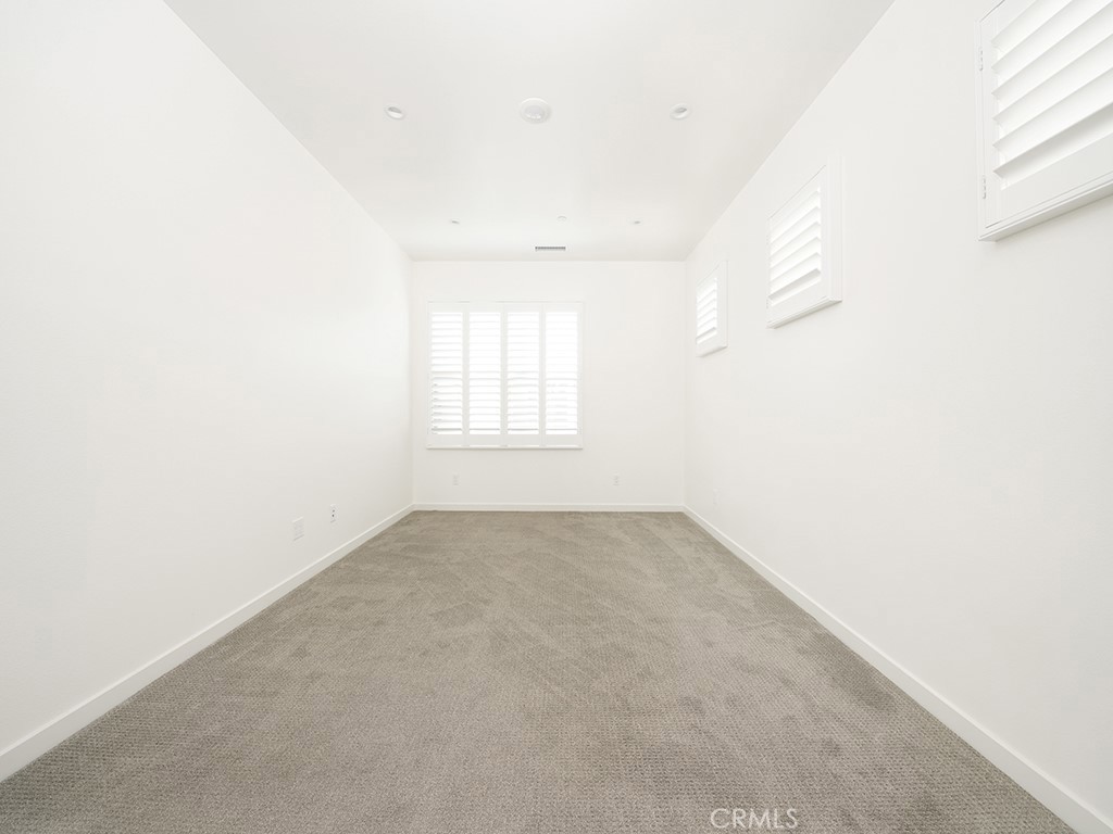 120 Messenger Irvine, CA 92618 - Photo 13 of 26 an empty room with windows