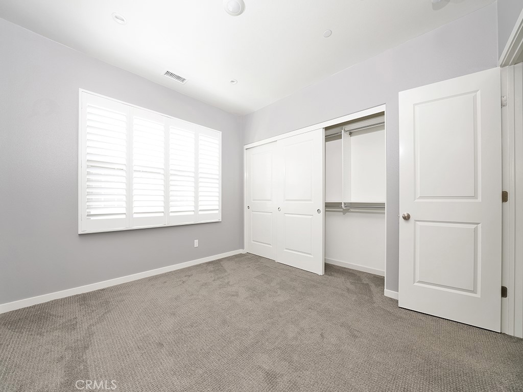 120 Messenger Irvine, CA 92618 - Photo 18 of 26 an empty room with windows