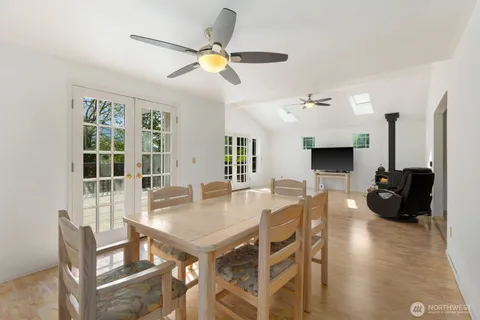 $1,100,000 | 38505 Southeast 86th Place, Snoqualmie, WA 98065
