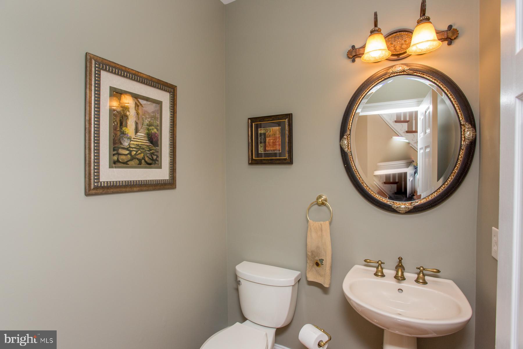 2131 Hawthorne Road New Hope, PA 18938 - Photo 22 of 48 Powder Room