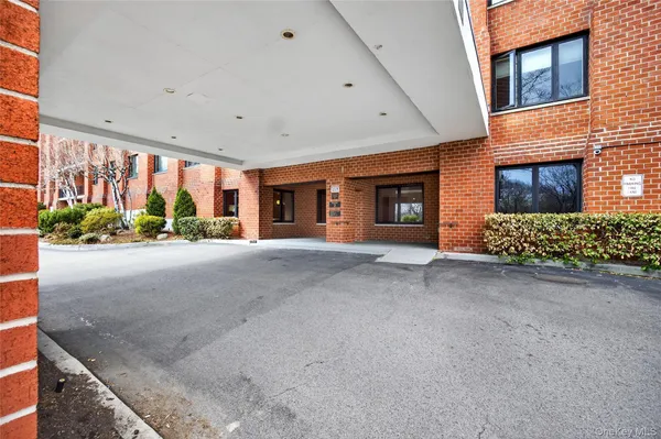 $249,999 | 16 Rockledge Avenue, Unit 2MM2, Ossining, NY 10562