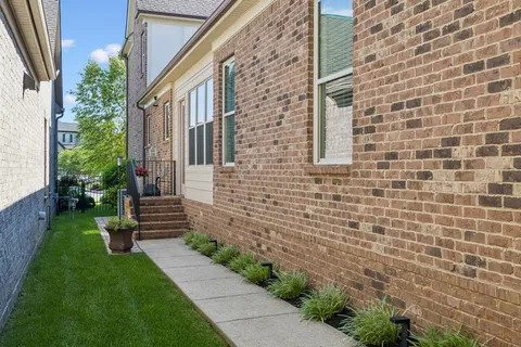 $775,000 | 1668 Kelvington Boulevard, Gallatin, TN 37066