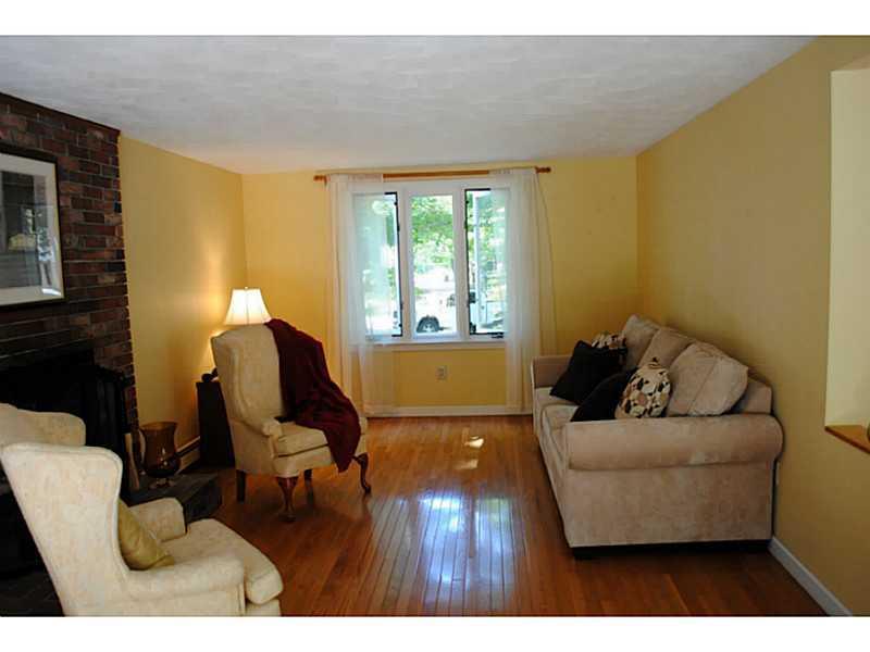 32 Nutter Way Scarborough, ME 04074 - Photo 13 of 35 Living Room. Large window in living...