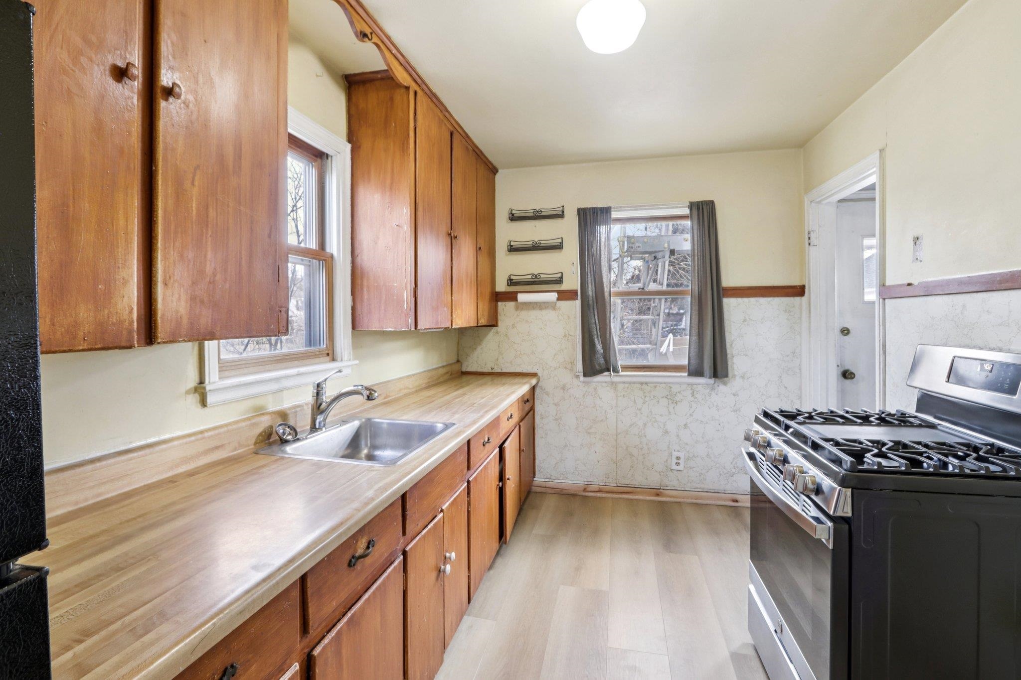 2617 Hoard Street Madison, WI 53704 - Photo 14 of 15