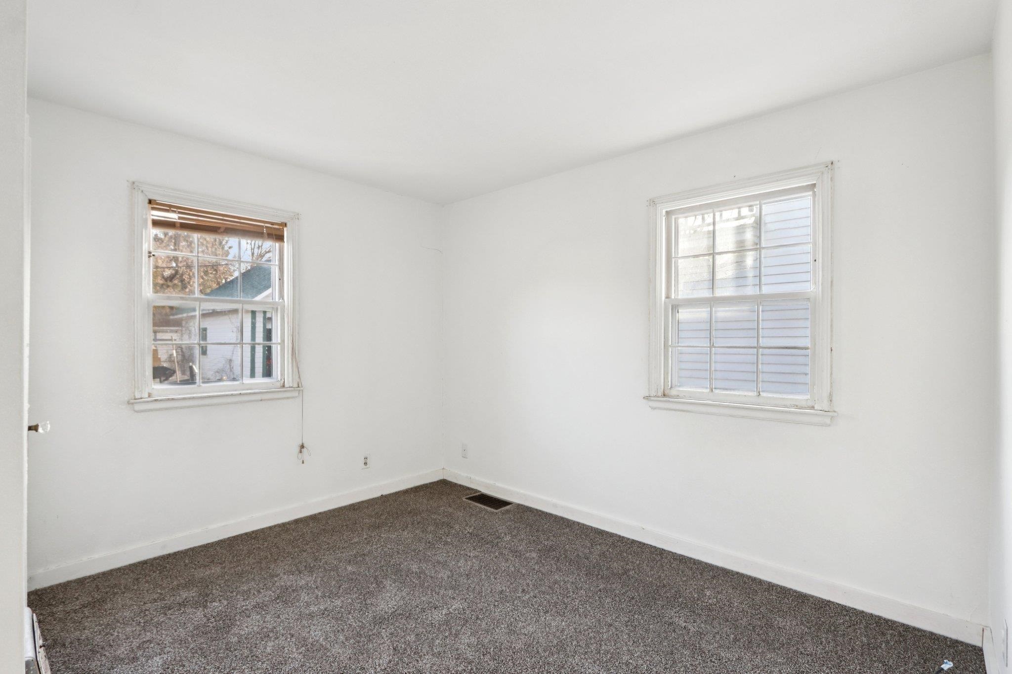 2617 Hoard Street Madison, WI 53704 - Photo 2 of 15