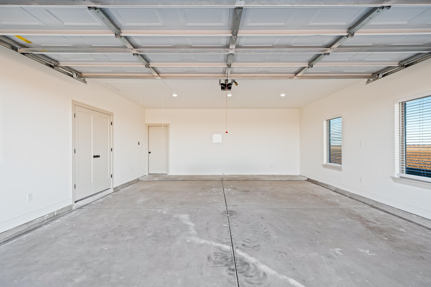 8412 North County Road 1300 Shallowater, TX 79363 - Photo 40 of 43 a view of an empty room
