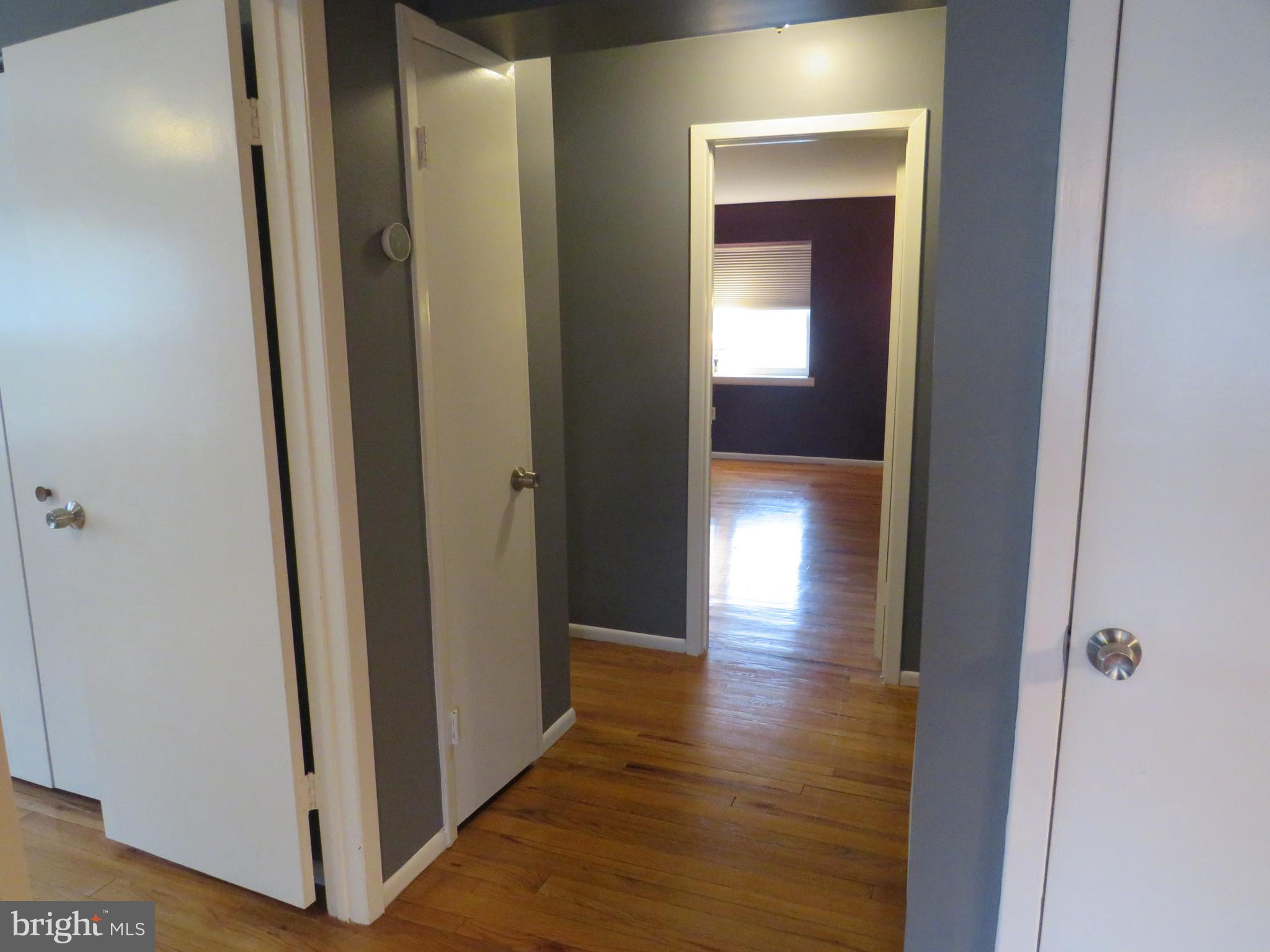 1816 Silver Court Hamilton, NJ 08690 - Photo 11 of 38