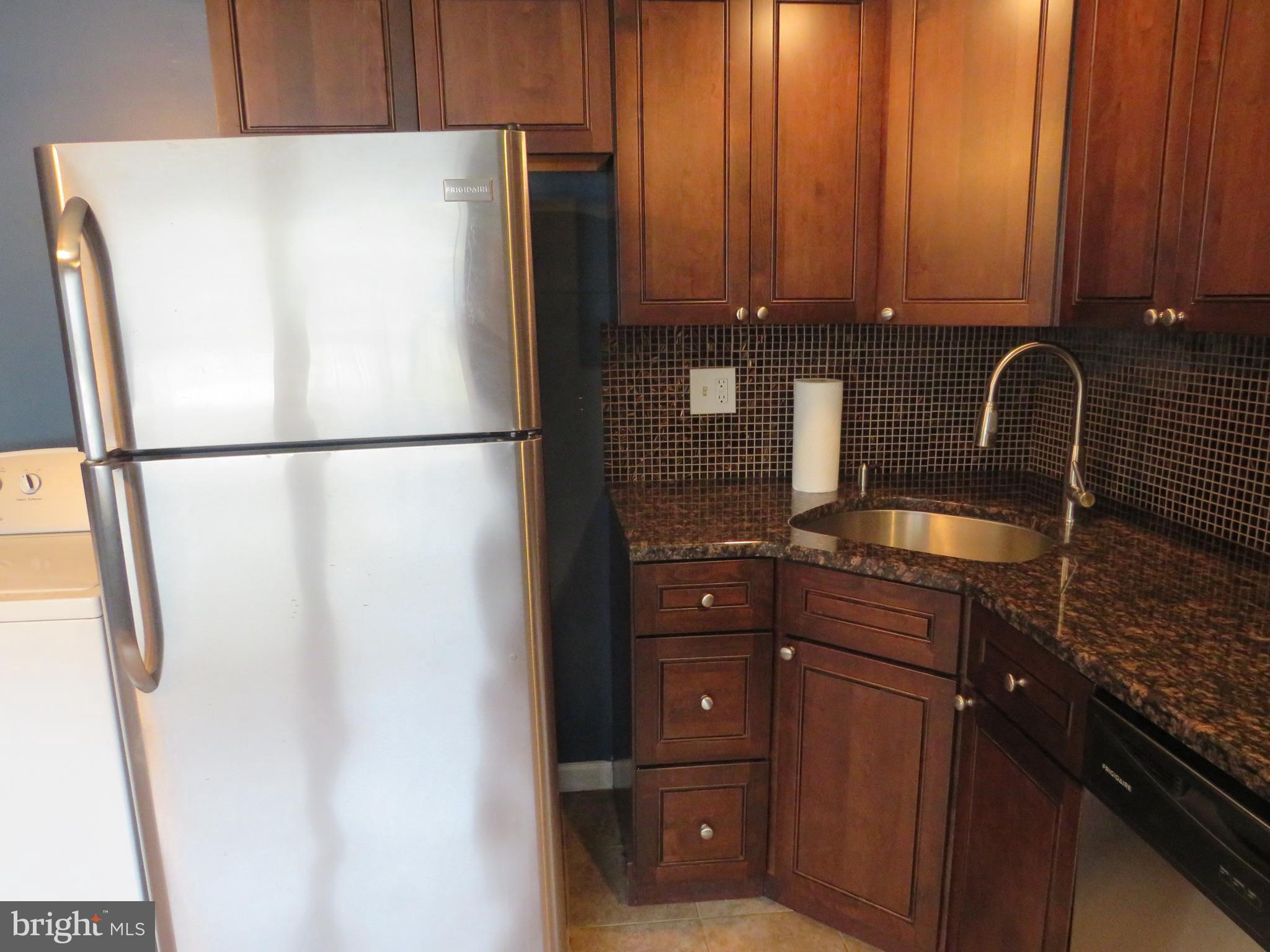 1816 Silver Court Hamilton, NJ 08690 - Photo 18 of 38