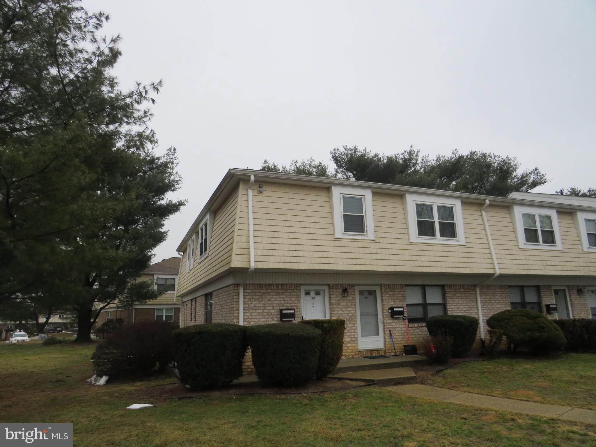 1816 Silver Court Hamilton, NJ 08690 - Photo 2 of 38