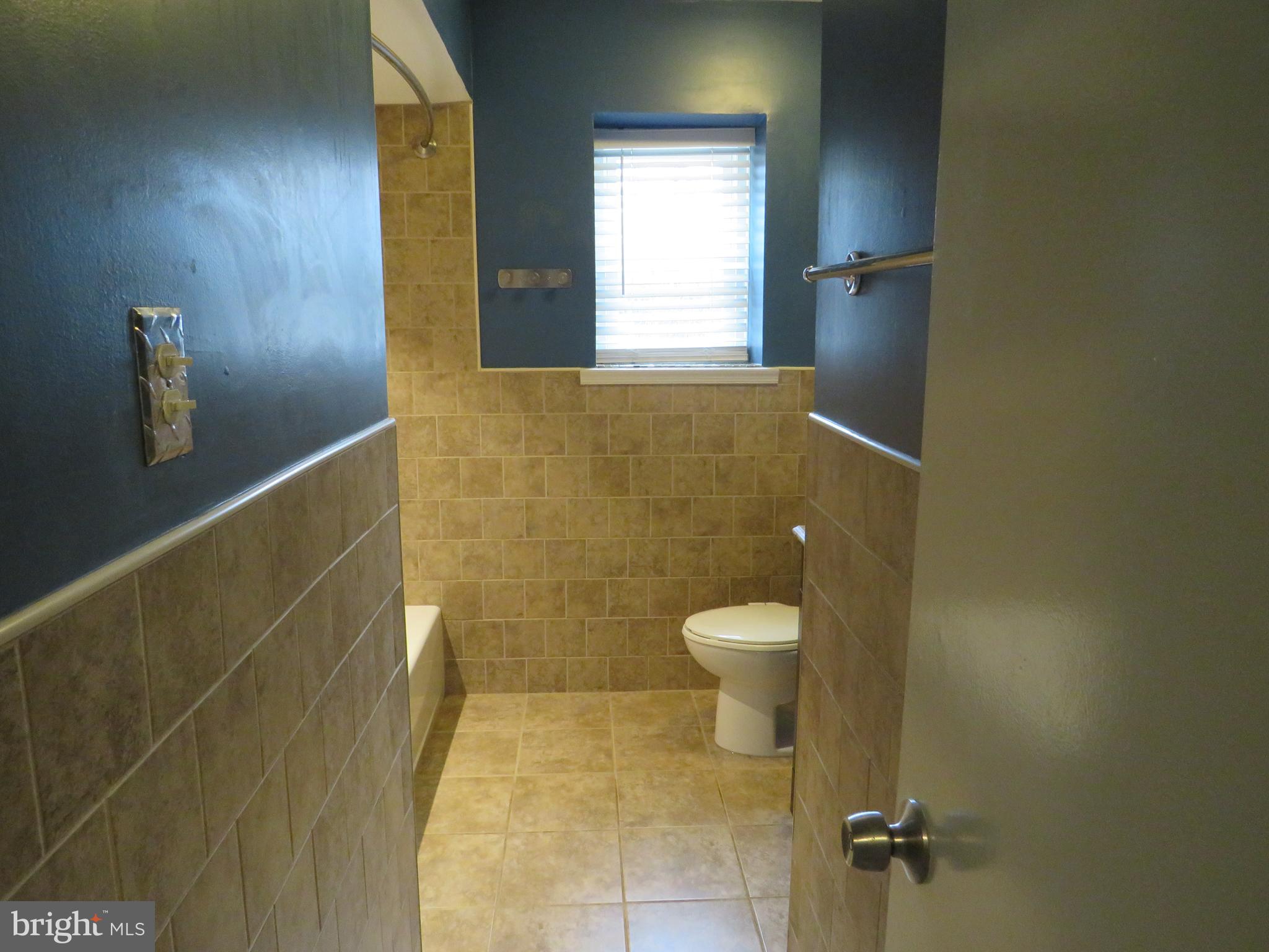 1816 Silver Court Hamilton, NJ 08690 - Photo 22 of 38