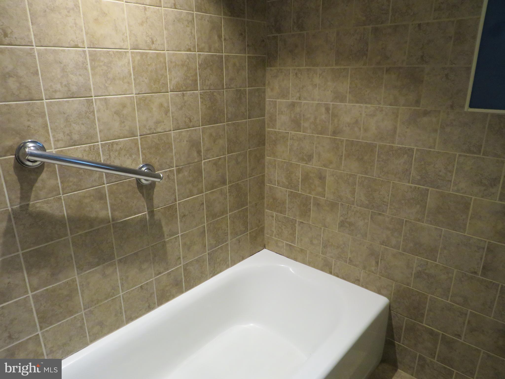 1816 Silver Court Hamilton, NJ 08690 - Photo 28 of 38