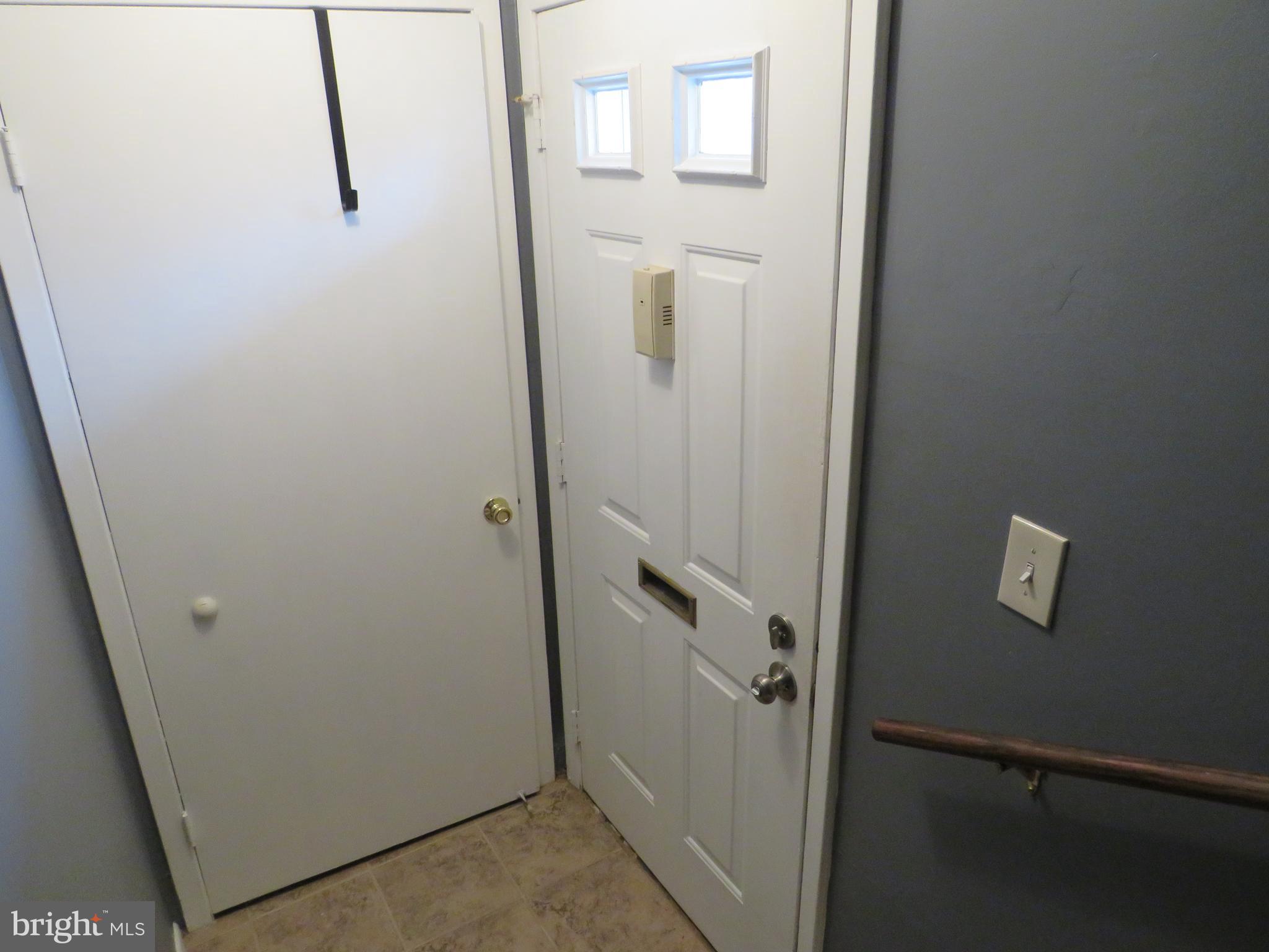 1816 Silver Court Hamilton, NJ 08690 - Photo 3 of 38