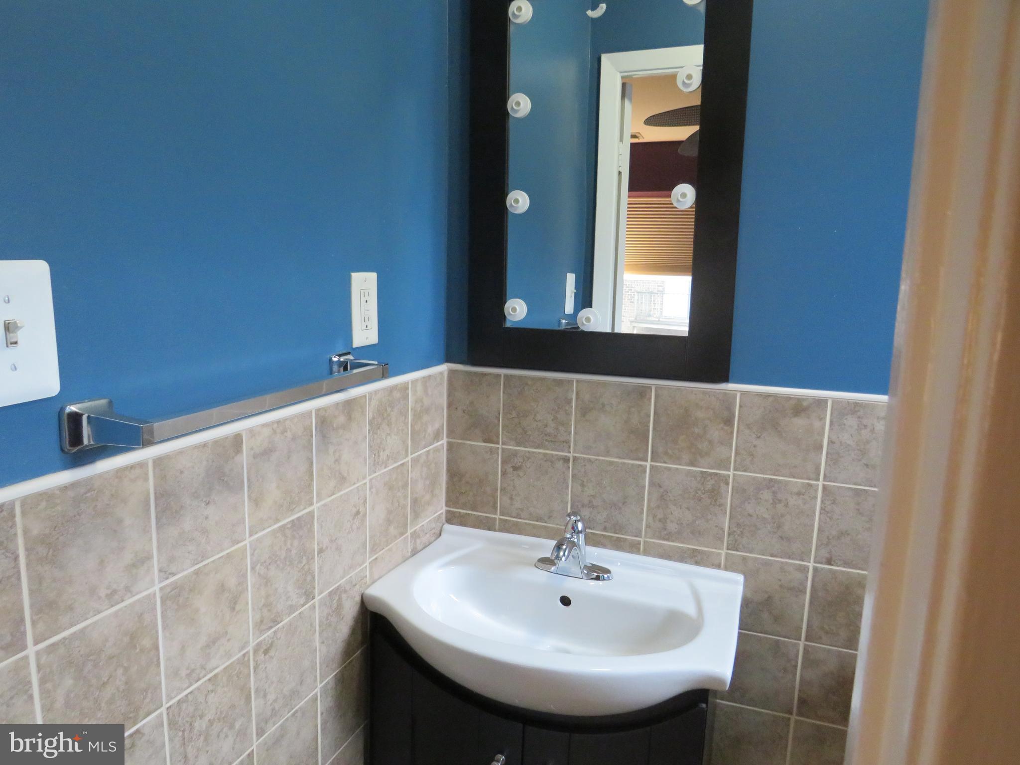 1816 Silver Court Hamilton, NJ 08690 - Photo 31 of 38