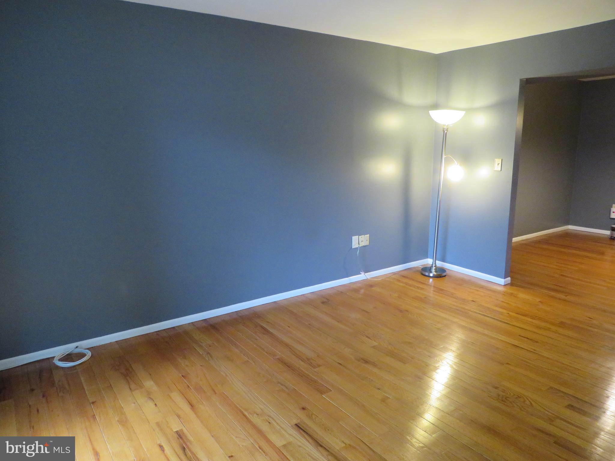 1816 Silver Court Hamilton, NJ 08690 - Photo 7 of 38