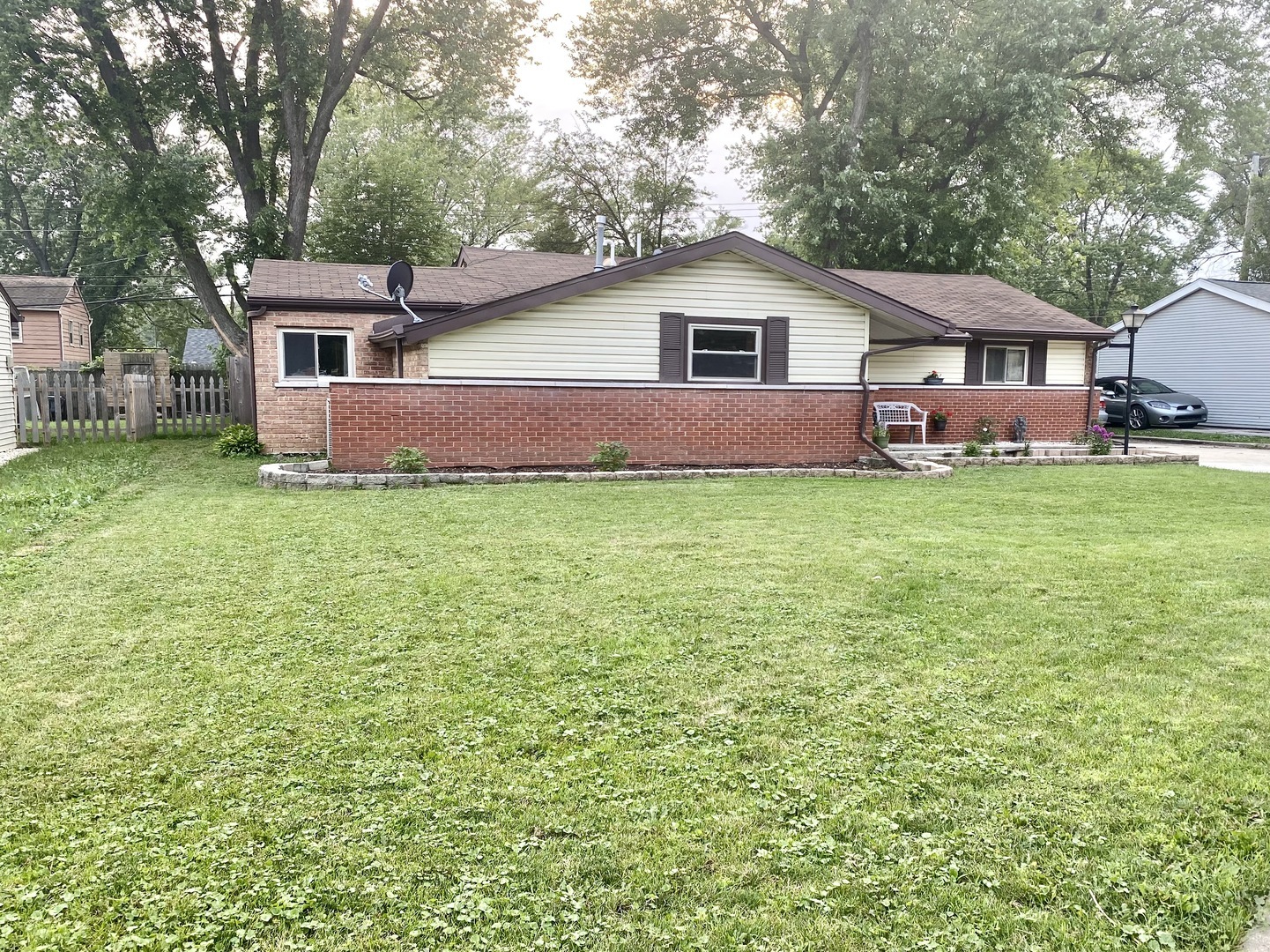 119 Queenswood Road Bolingbrook, IL 60440 - Photo 3 of 20