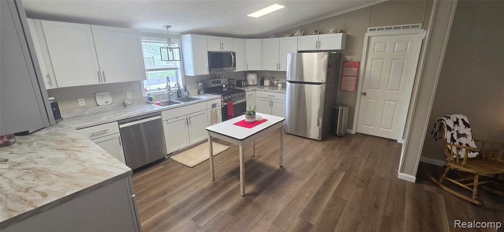 128 Chinkapin Rill Fenton, MI 48430 - Photo 3 of 25