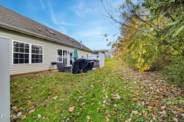 $327,500 | 7113 Winter Oaks Way, Unit 13, Knoxville, TN 37918