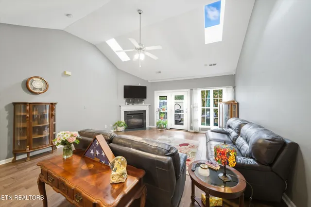 $327,500 | 7113 Winter Oaks Way, Unit 13, Knoxville, TN 37918