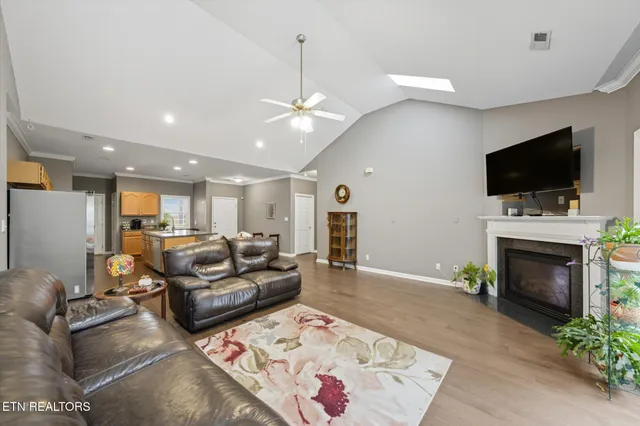 $327,500 | 7113 Winter Oaks Way, Unit 13, Knoxville, TN 37918