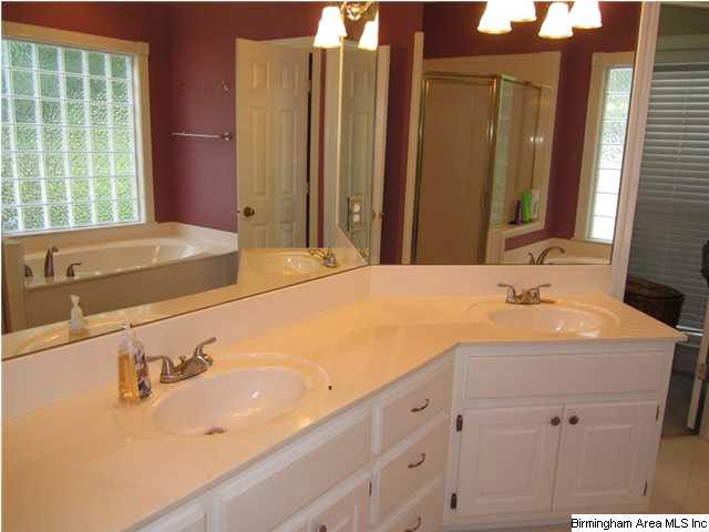 1008 Oak Tree Road Birmingham, AL 35244 - Photo 11 of 26