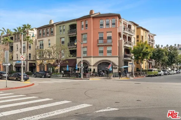 $995,000 | 13020 Pacific, Unit 216, Playa Vista, CA 90094