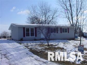 211 Columbine Street Payson, IL 62360 - Photo 2 of 6 Gallery Image 2