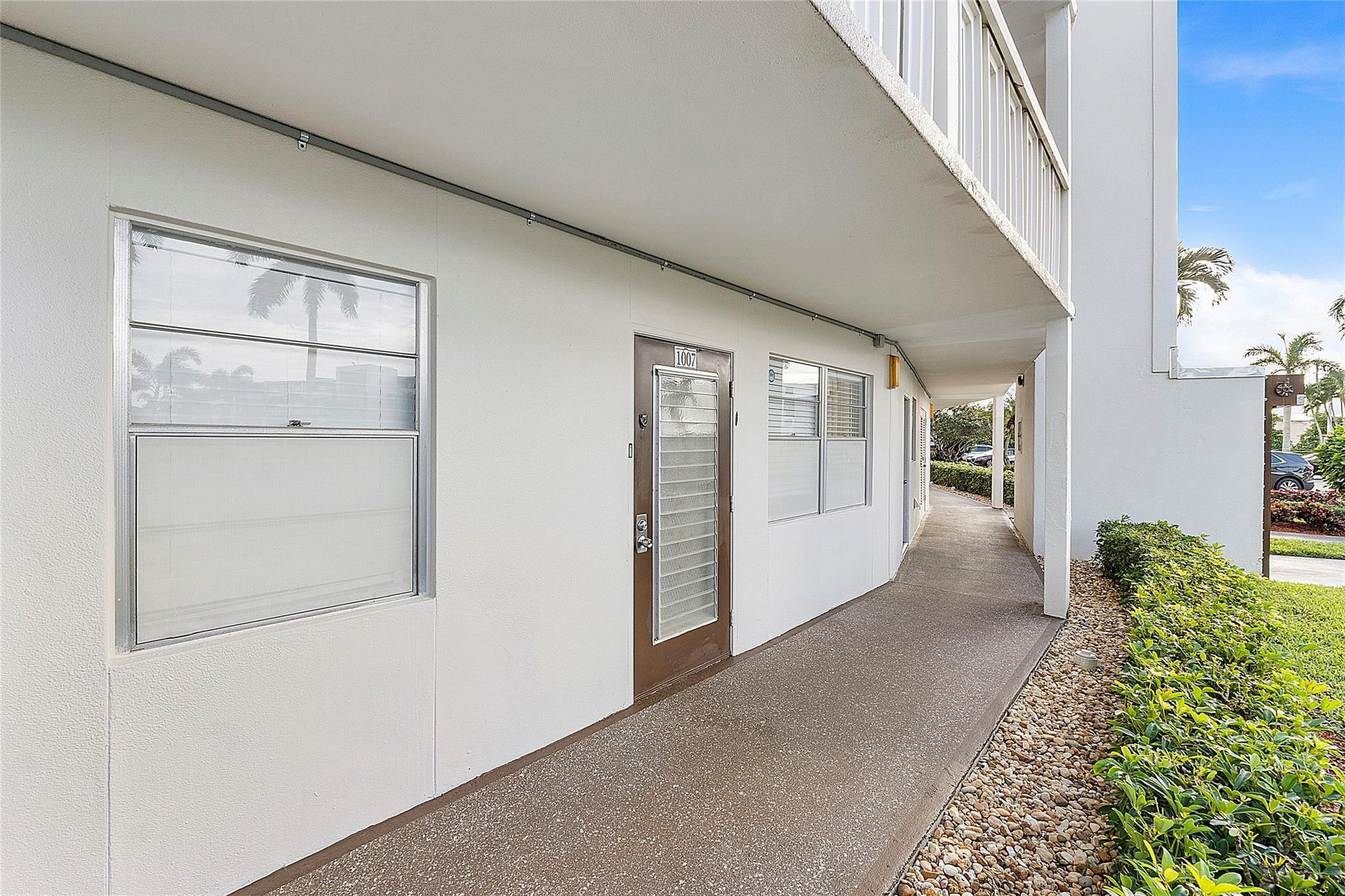 1007 Hythe A, Unit A Boca Raton, FL 33434 - Photo 3 of 15 Photo 3