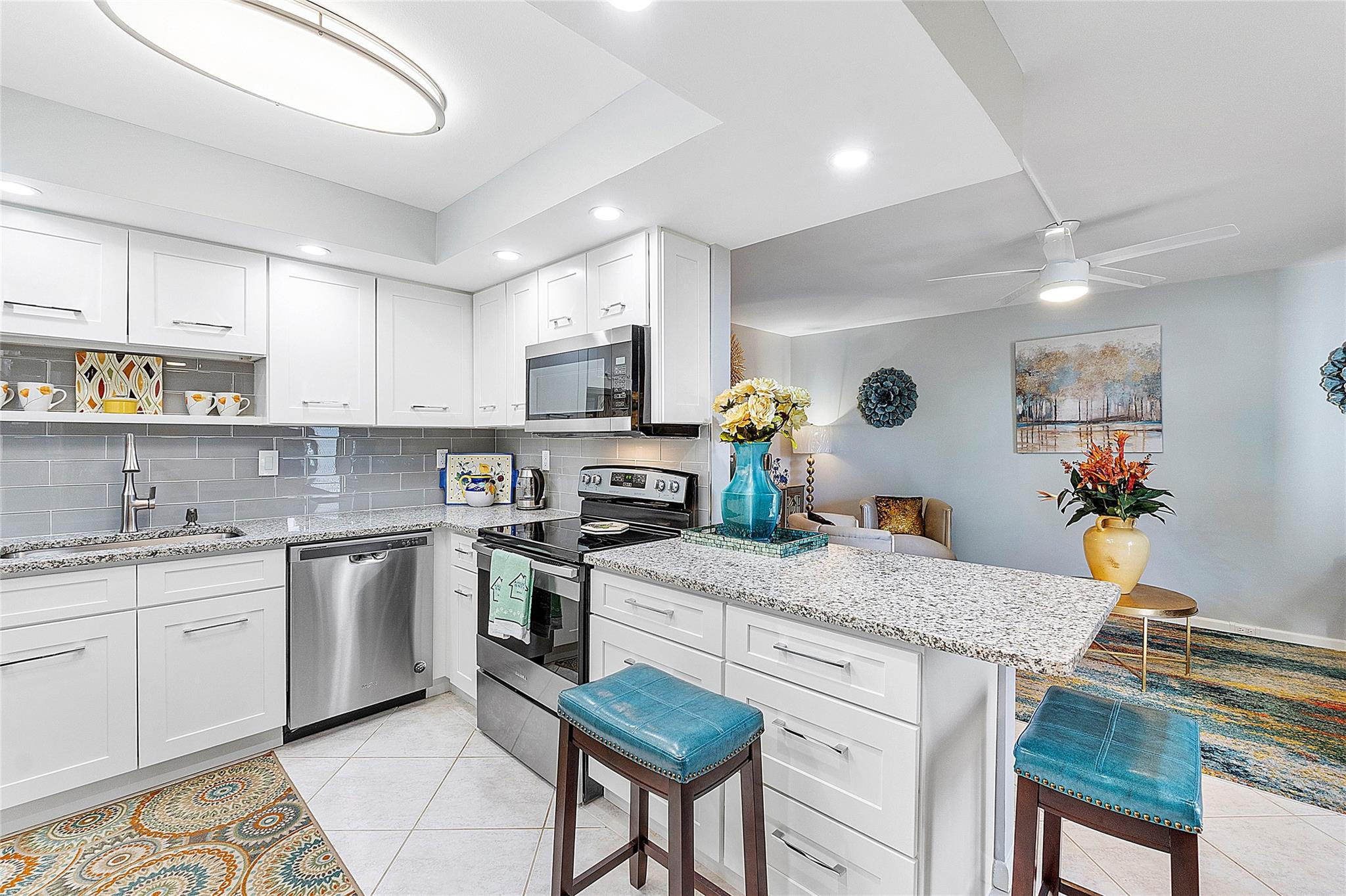 1007 Hythe A, Unit A Boca Raton, FL 33434 - Photo 7 of 15 Photo 7