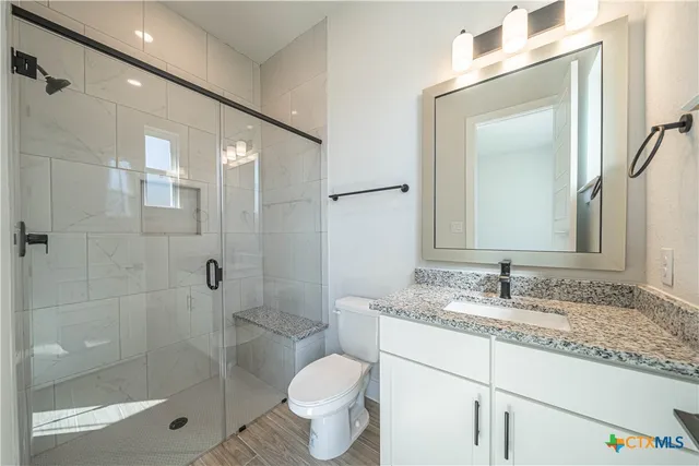 $629,000 | 254 Firewheel Loop, Floresville, TX 78114