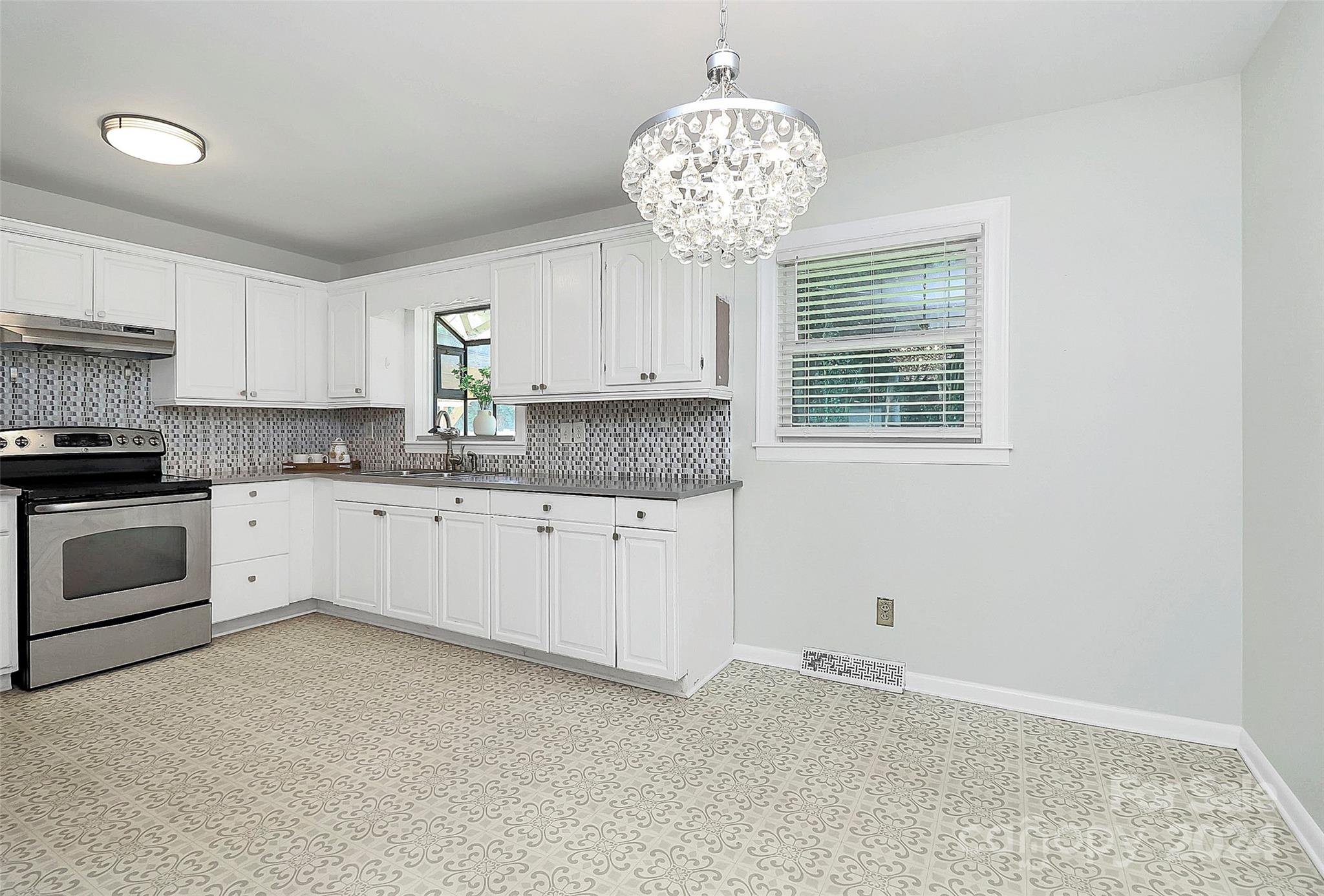 113 Hovis Road Stanley, NC 28164 - Photo 16 of 34 Gallery Image 16