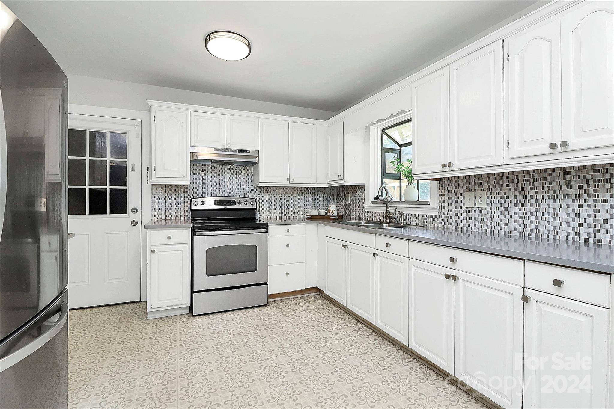 113 Hovis Road Stanley, NC 28164 - Photo 21 of 34 Gallery Image 21