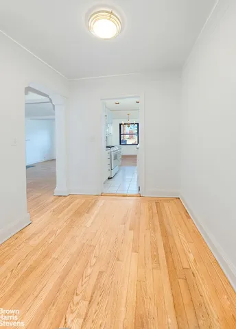 $670,000 | 205 East 69th Street, Unit 8G | Lenox Hill