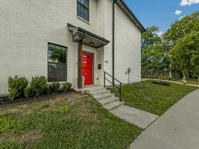 $589,900 | 5635 Philip Avenue, Dallas, TX 75223